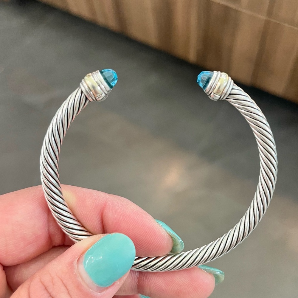 Cable Classics Color
Bracelet with Blue Topaz
and 14K Yellow Gold 5mm